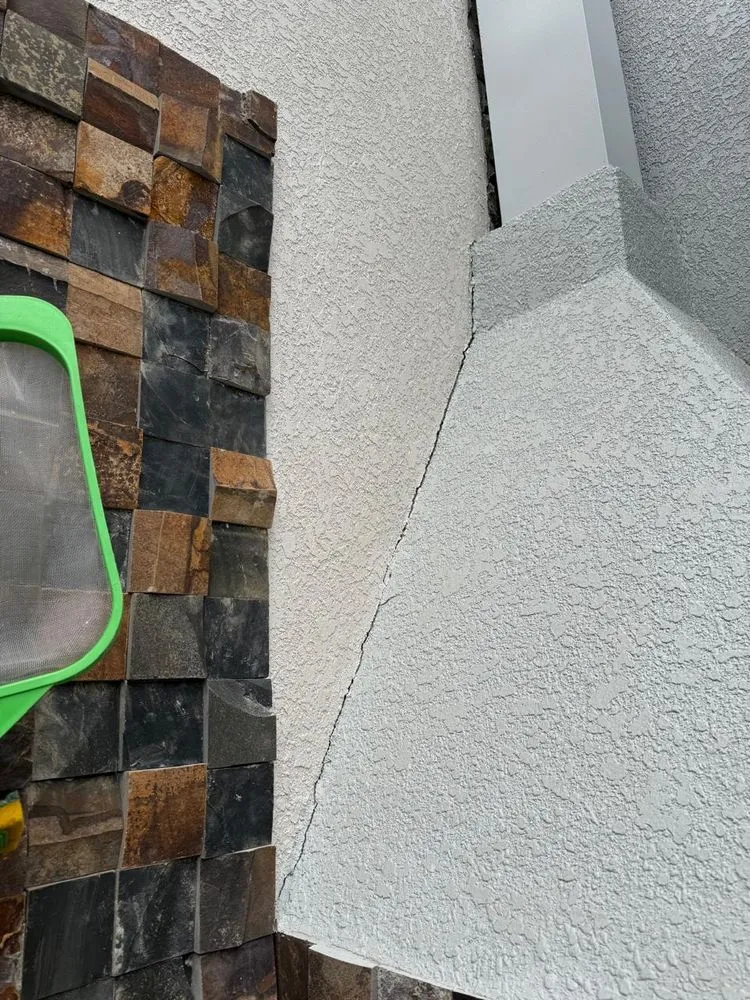 Registro de vistoria de fissura em fachada